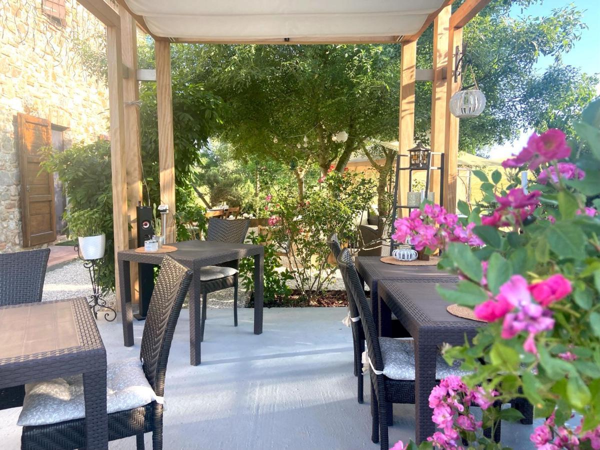 Bed And Breakfast Casale Del Sole Castellina Marittima Kültér fotó
